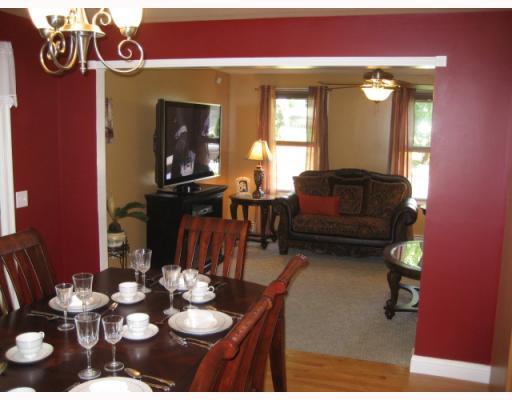 31 Upland Road East Providence, RI 02915 - Photo 5 of 11 Dining Room.