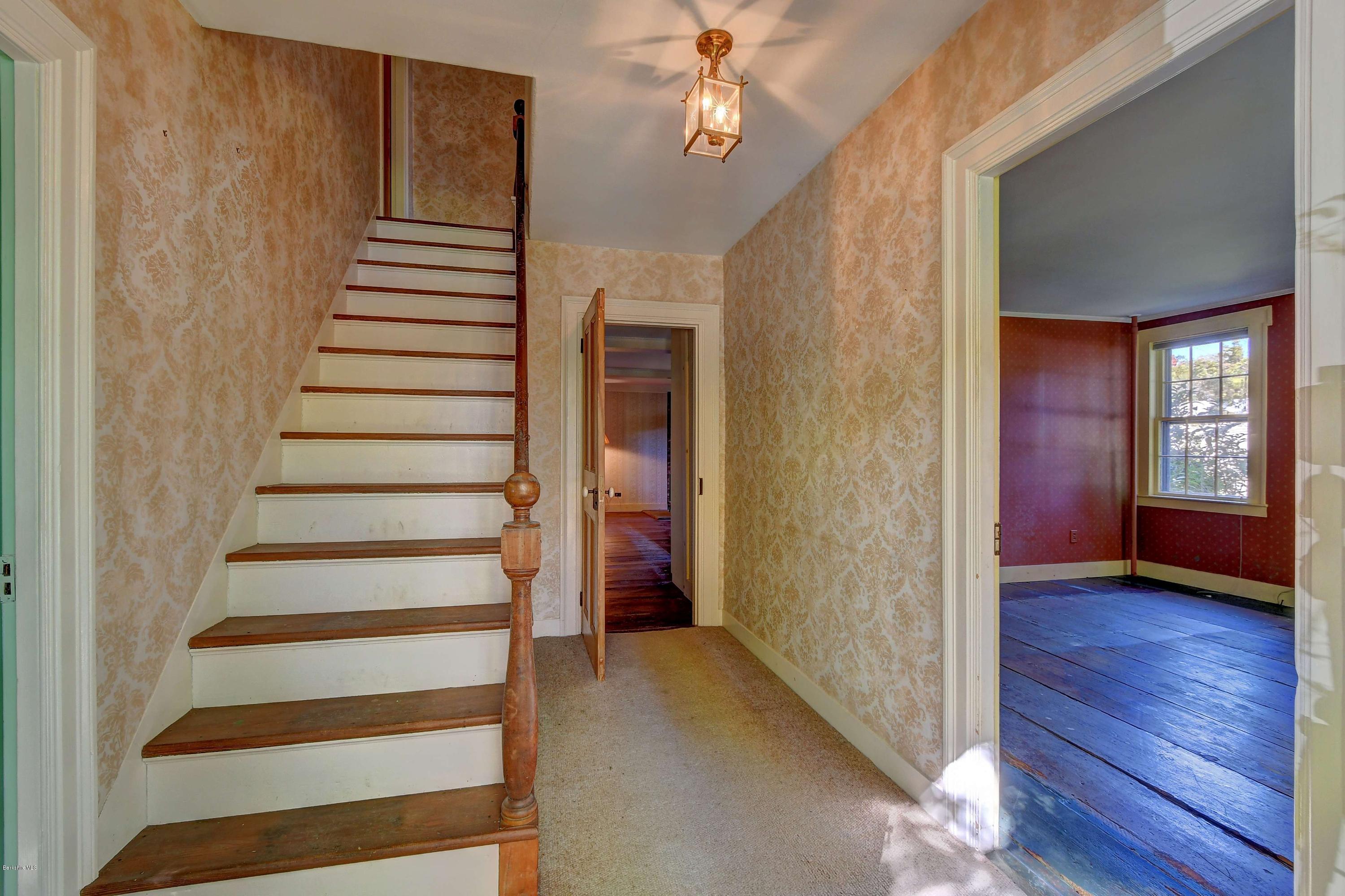 1299 Rannapo Road Sheffield, MA 01222 - Photo 12 of 39 Stairway