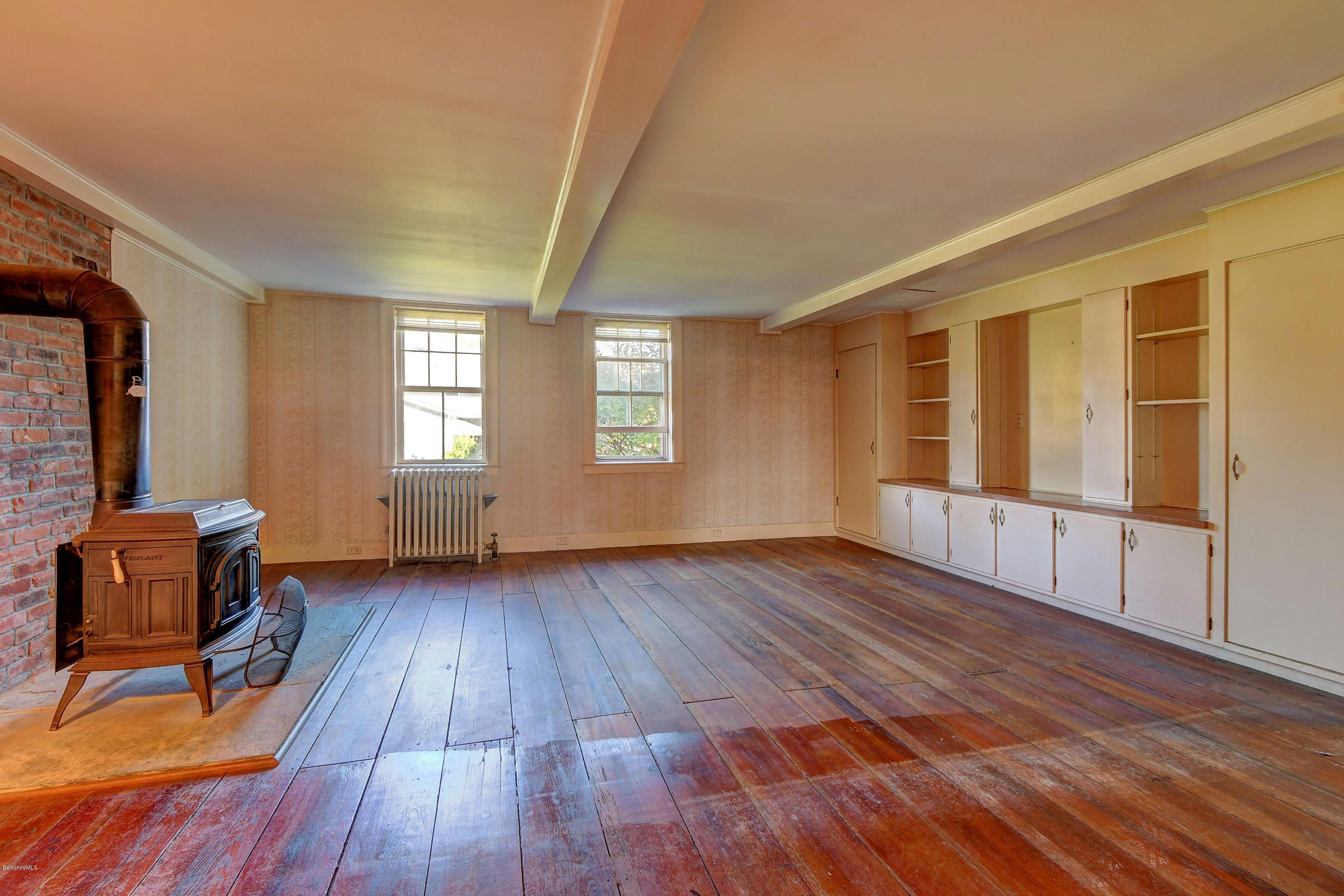 1299 Rannapo Road Sheffield, MA 01222 - Photo 13 of 39 Living Room