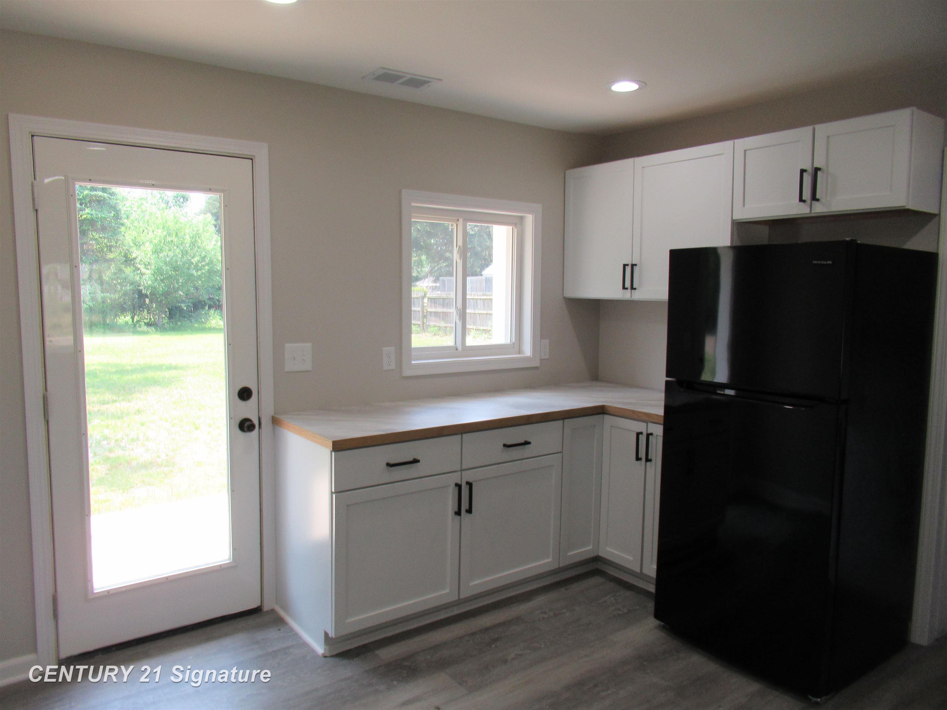 10109 West Frances Road Flushing, MI 48433 - Photo 6 of 31