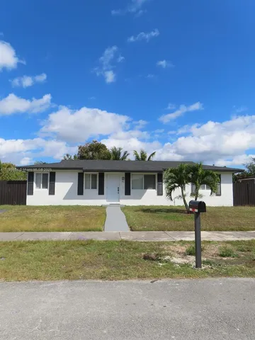 $3,000 | 95 Southwest 17th Terrace, Homestead, FL 33030