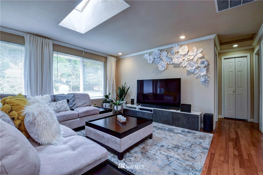 17313 Gravenstein Road Bothell, WA 98012 - Photo 11 of 22