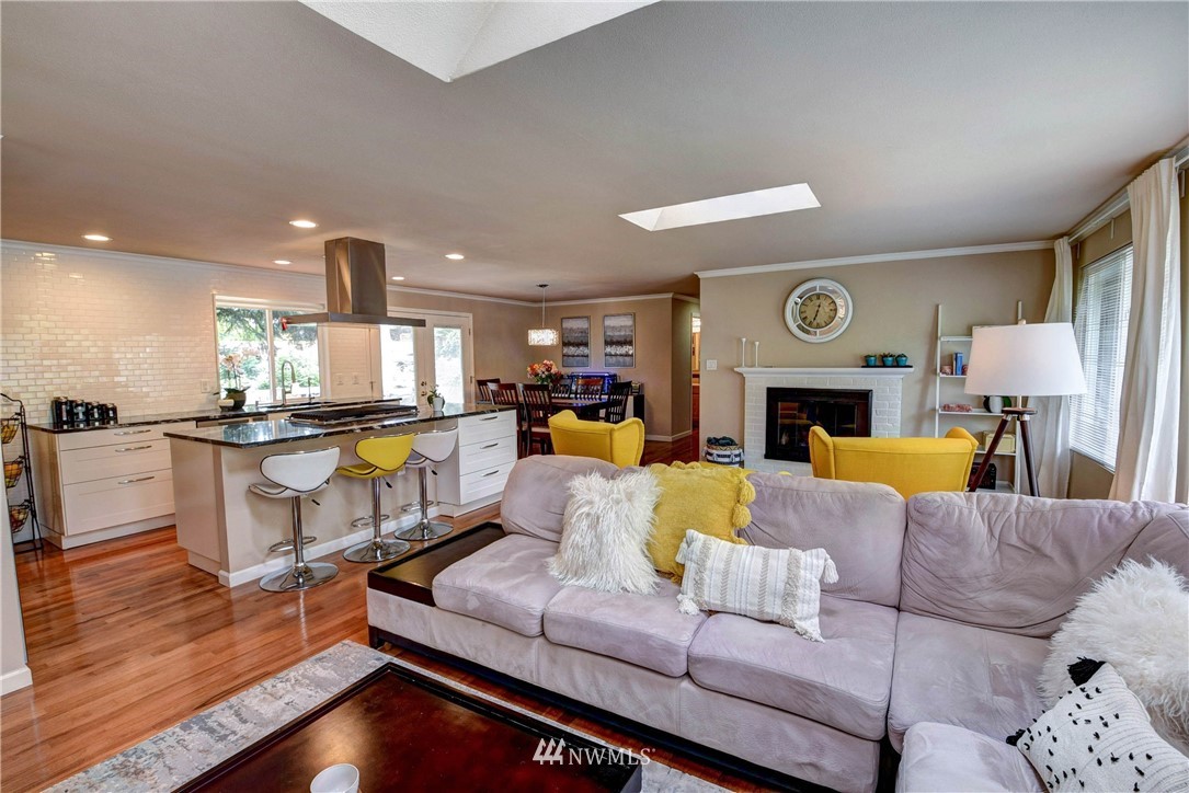 17313 Gravenstein Road Bothell, WA 98012 - Photo 12 of 22