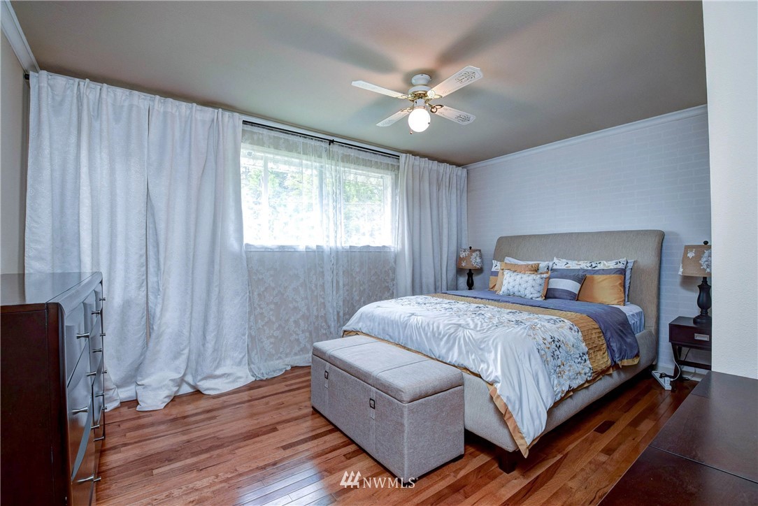 17313 Gravenstein Road Bothell, WA 98012 - Photo 14 of 22