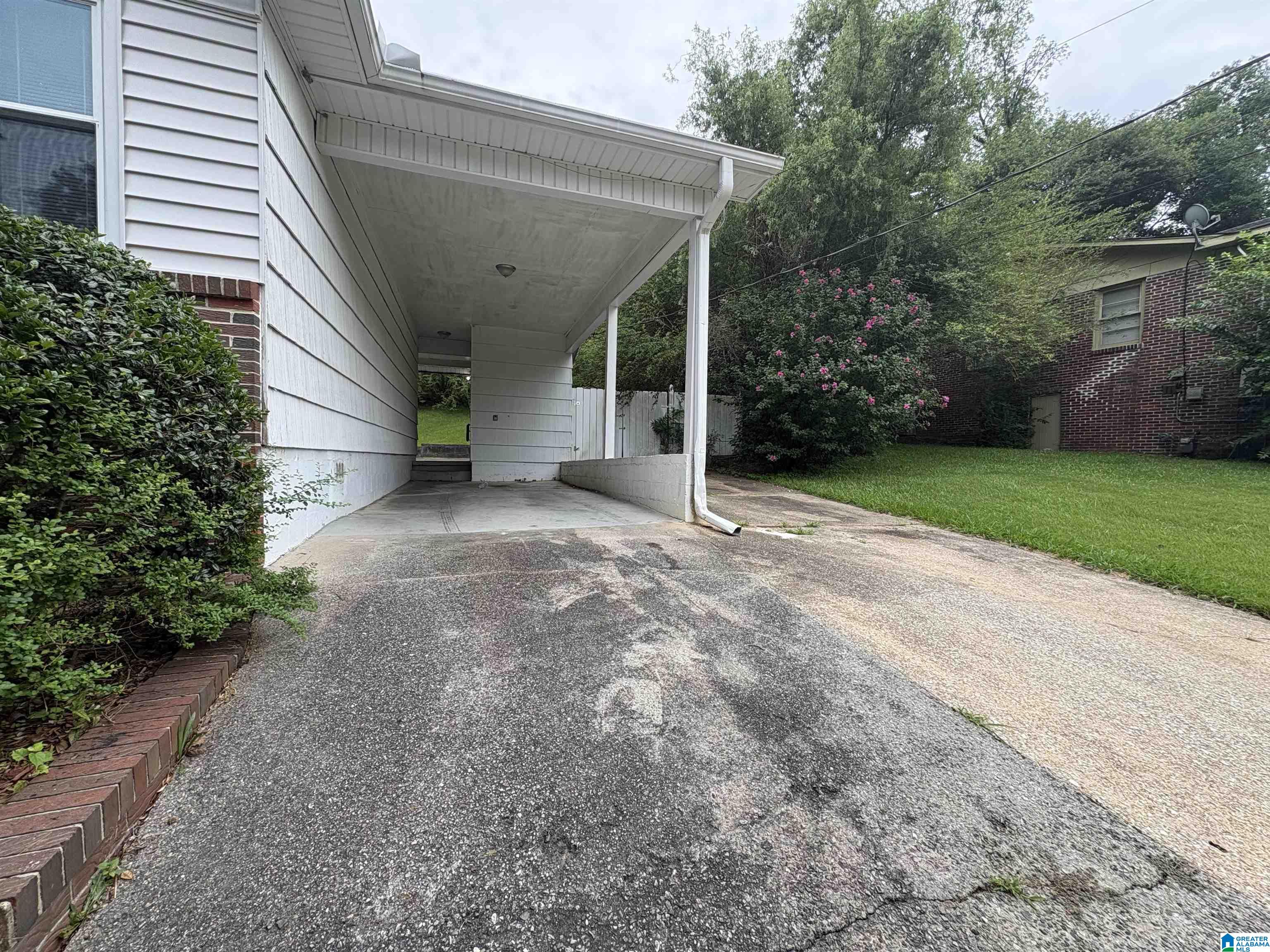 2221 3rd Street Northwest Center Point, AL 35215 - Photo 2 of 12