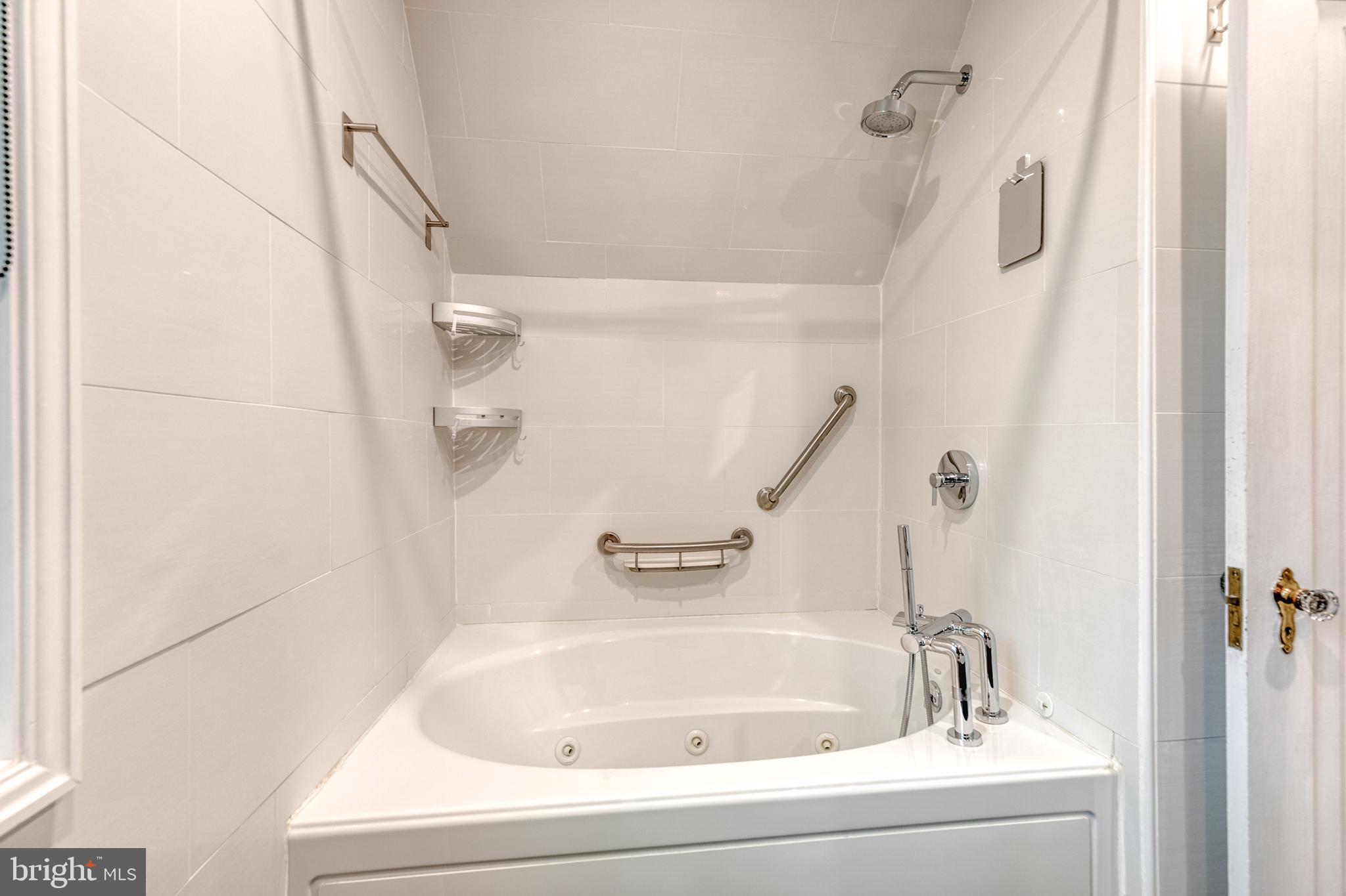 215 St Dunstans Road Baltimore, MD 21212 - Photo 28 of 49