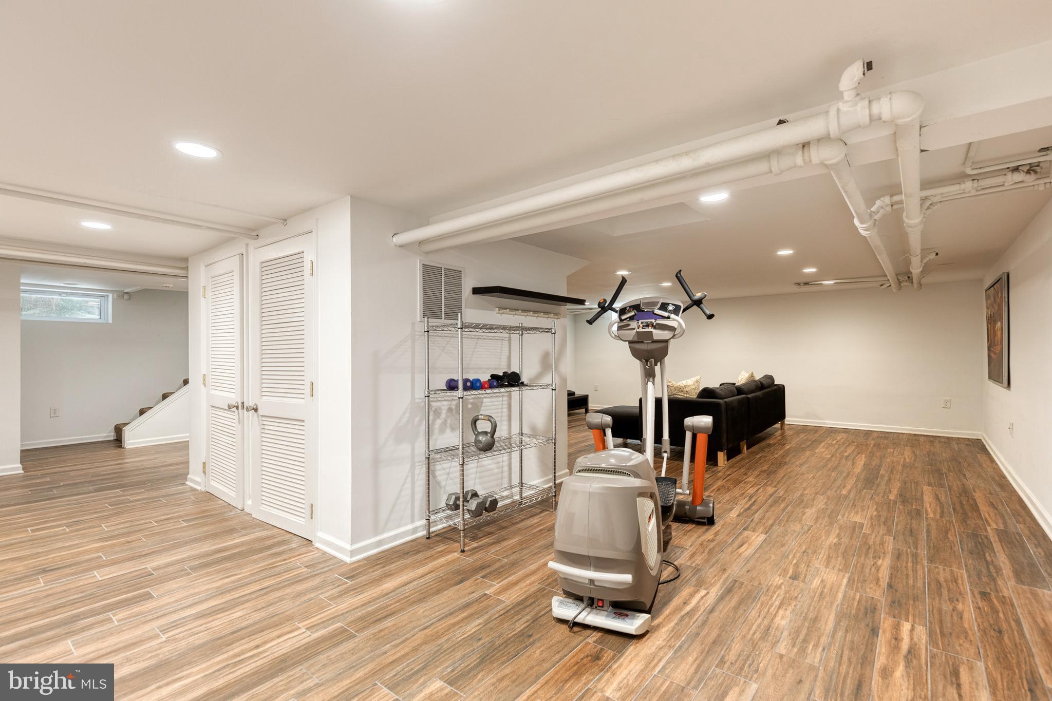 215 St Dunstans Road Baltimore, MD 21212 - Photo 31 of 49