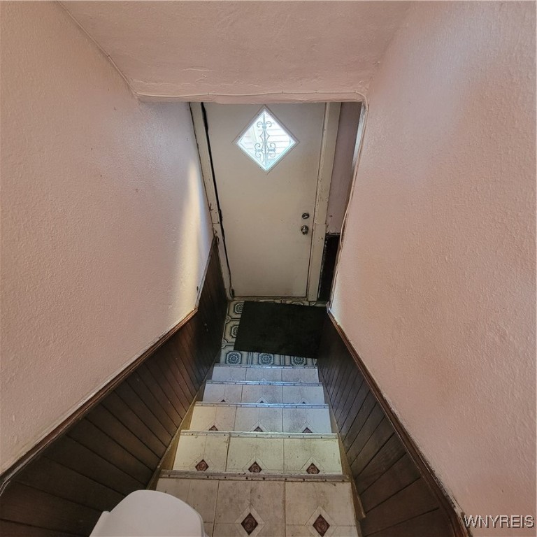 360 Watson Street Buffalo, NY 14212 - Photo 24 of 46