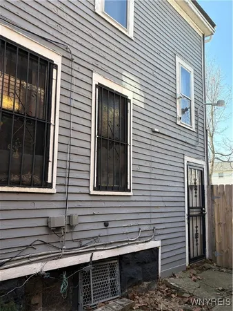 $140,000 | 360 Watson Street, Buffalo, NY 14212