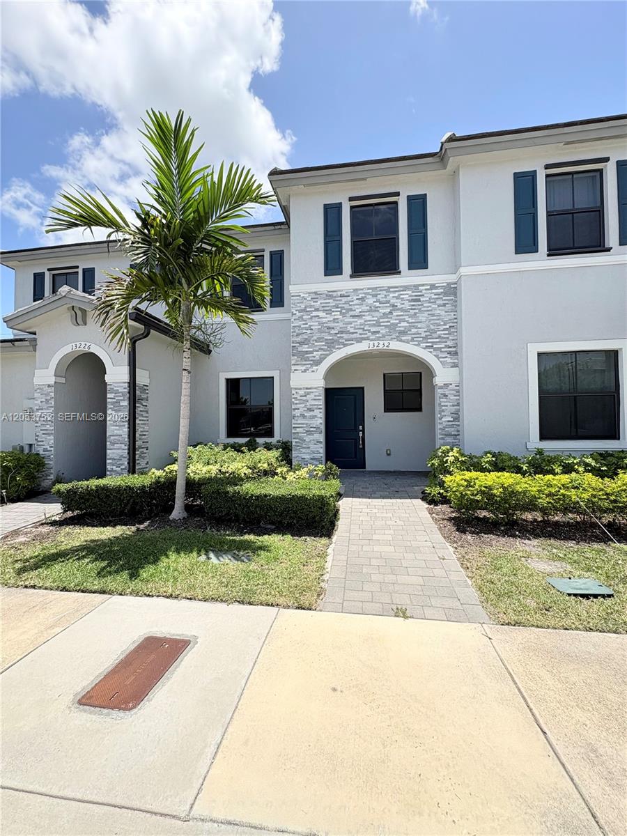 13232 Southwest 287th Terrace Homestead, FL 33033 - Photo 1 of 17 Gallery Image 1