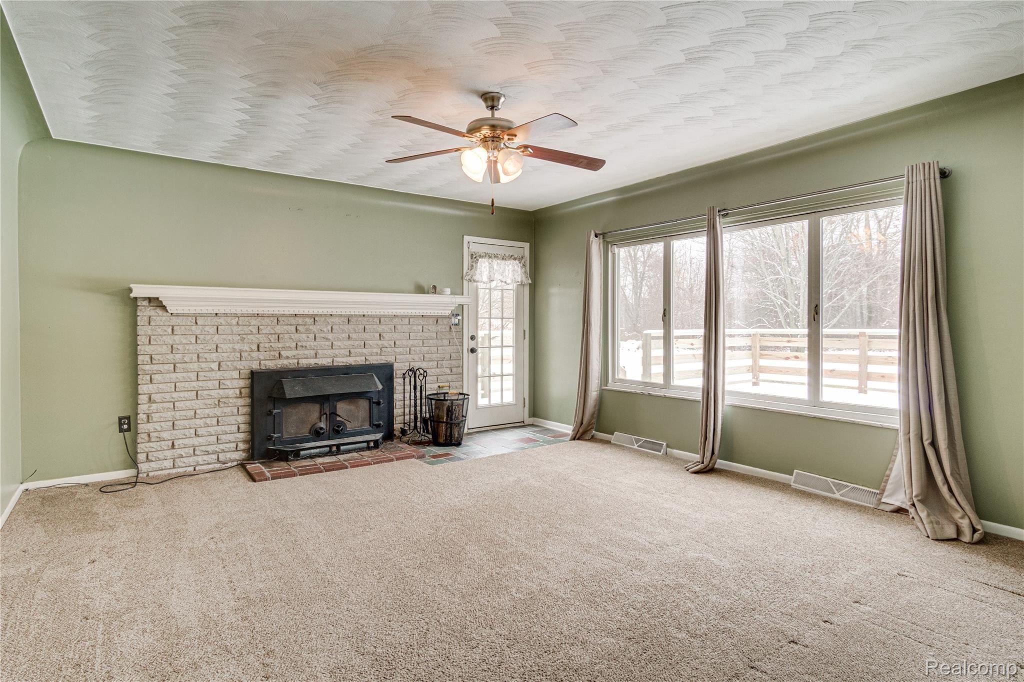 3434 Elliot Road Holly, MI 48442 - Photo 12 of 41 Interiors (20 of 48).jpg