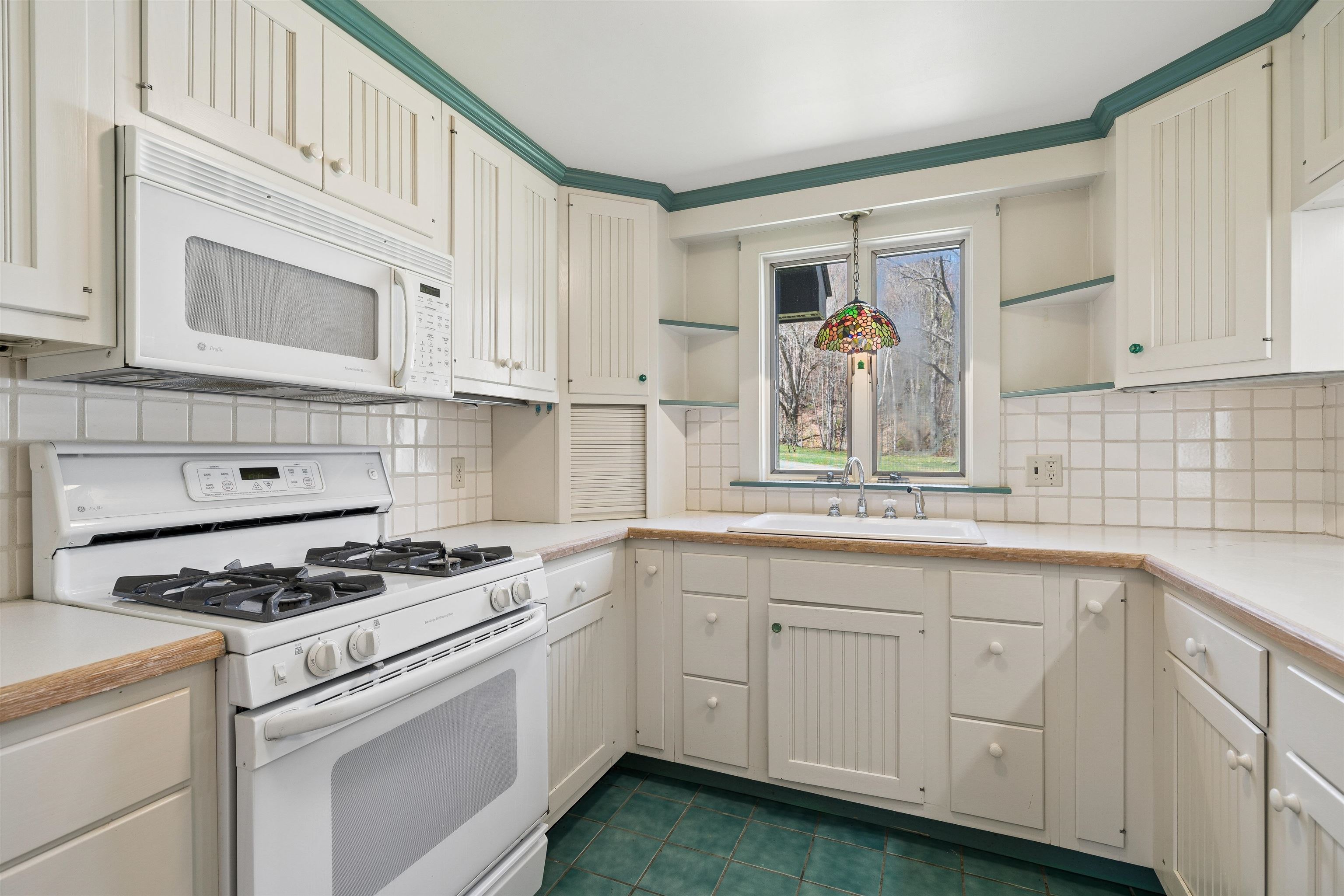2475 Little Hollow Road Rochester, VT 05767 - Photo 15 of 39