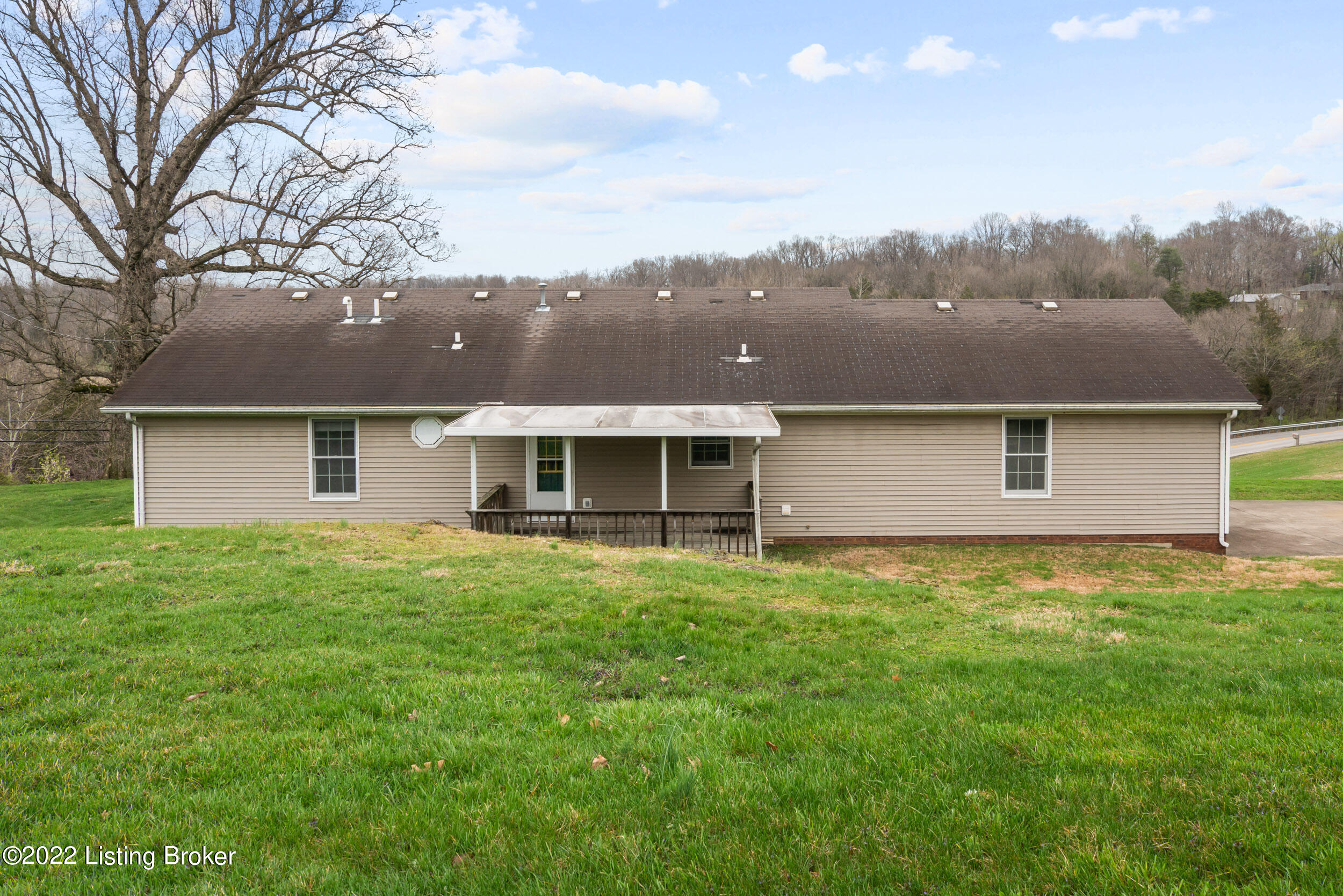 1415 Zoneton Road Shepherdsville, KY 40165 - Photo 37 of 41 1415 Zoneton Road-15