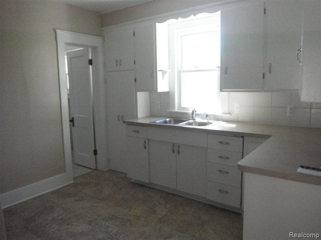 36845 Goddard Road Romulus, MI 48174 - Photo 9 of 15 Haggerty & Goddard 022.JPG