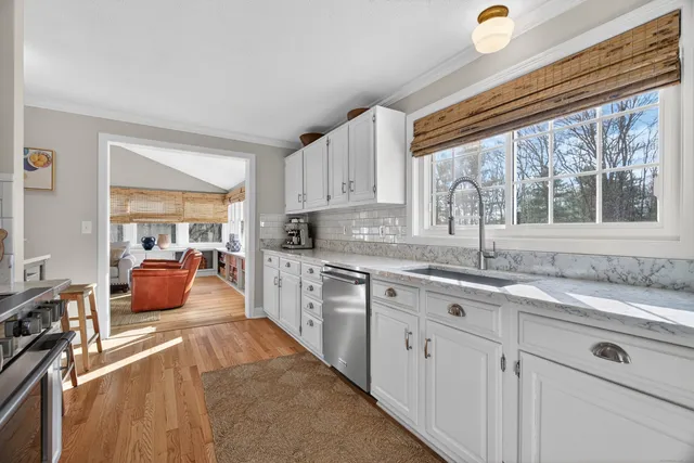 $550,000 | 84 Hop Brook Road, Simsbury, CT 06070