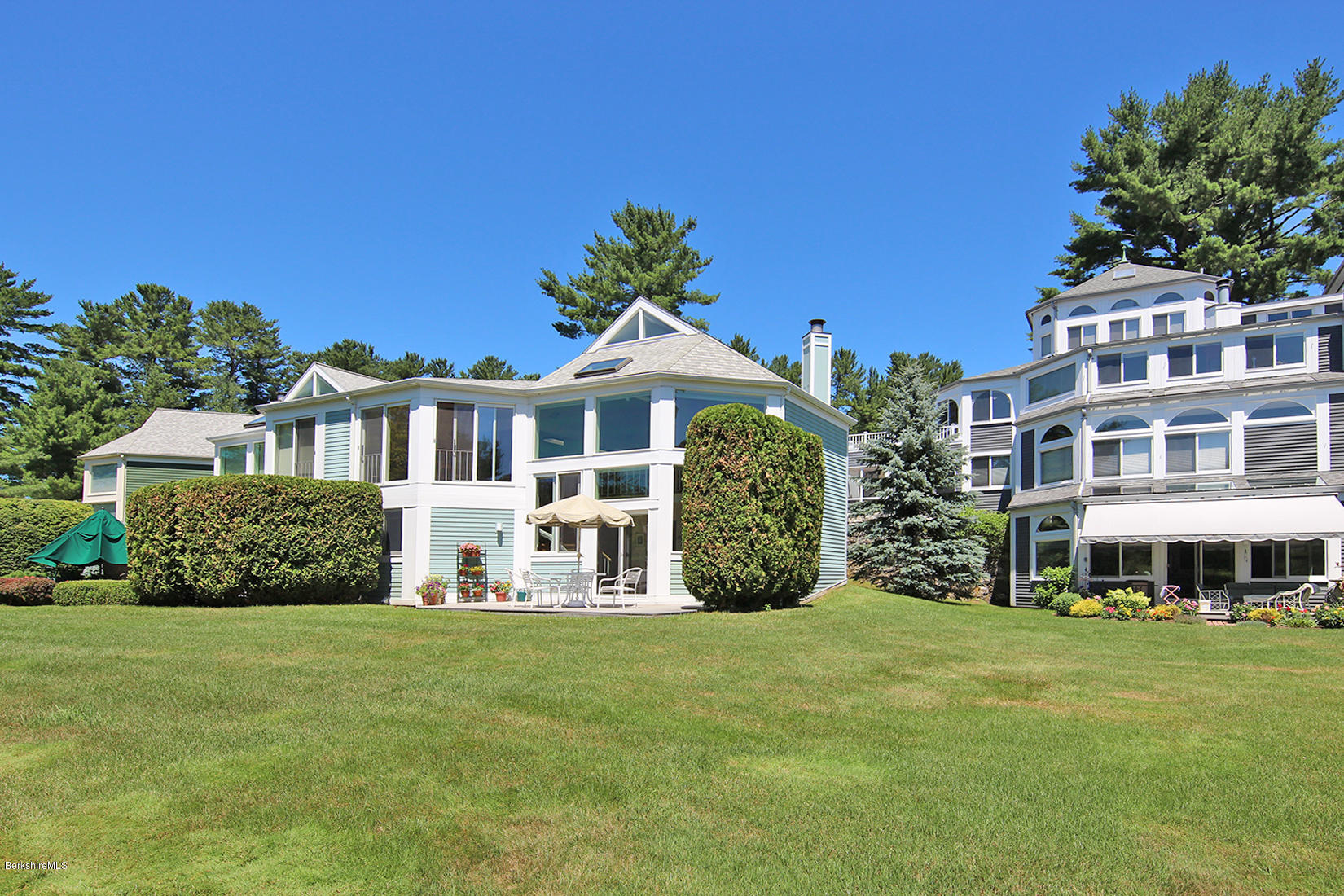 19 Hawthorne Road, Unit GH6 Stockbridge, MA 01262 - Photo 20 of 39 Lovely private decking & yard