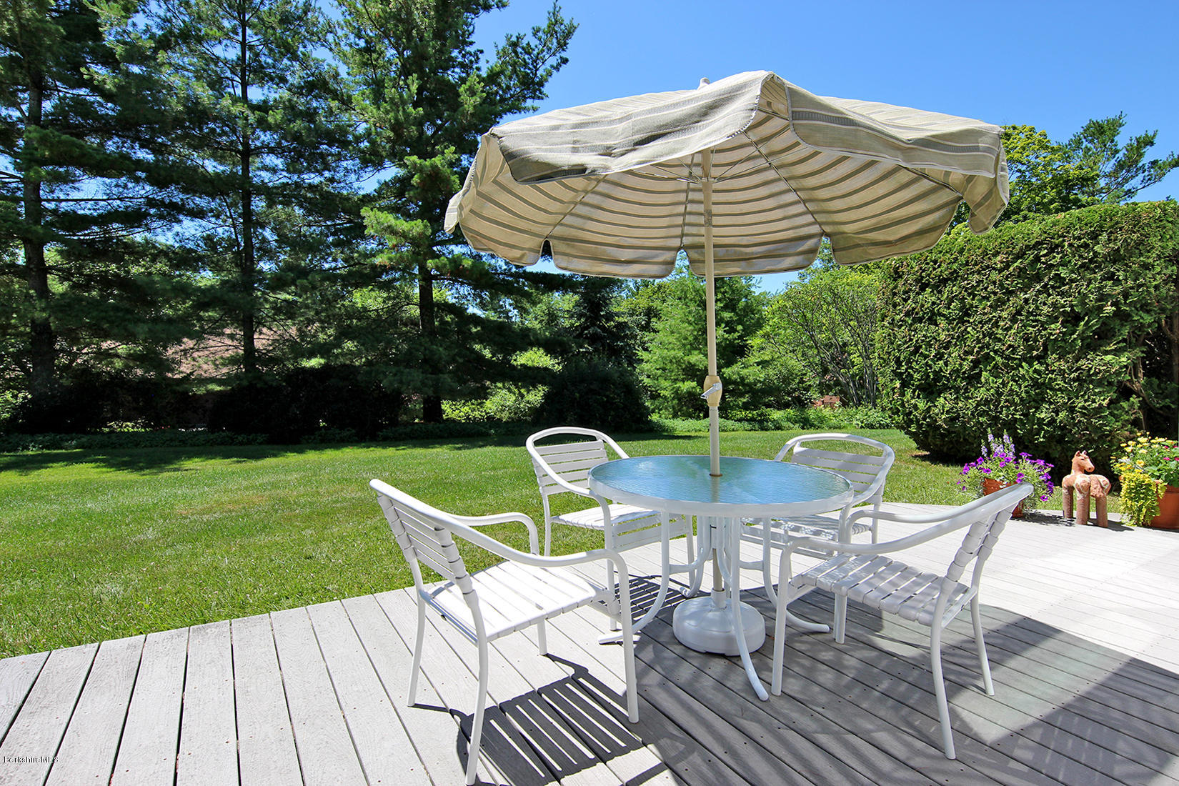 19 Hawthorne Road, Unit GH6 Stockbridge, MA 01262 - Photo 21 of 39 Private spot