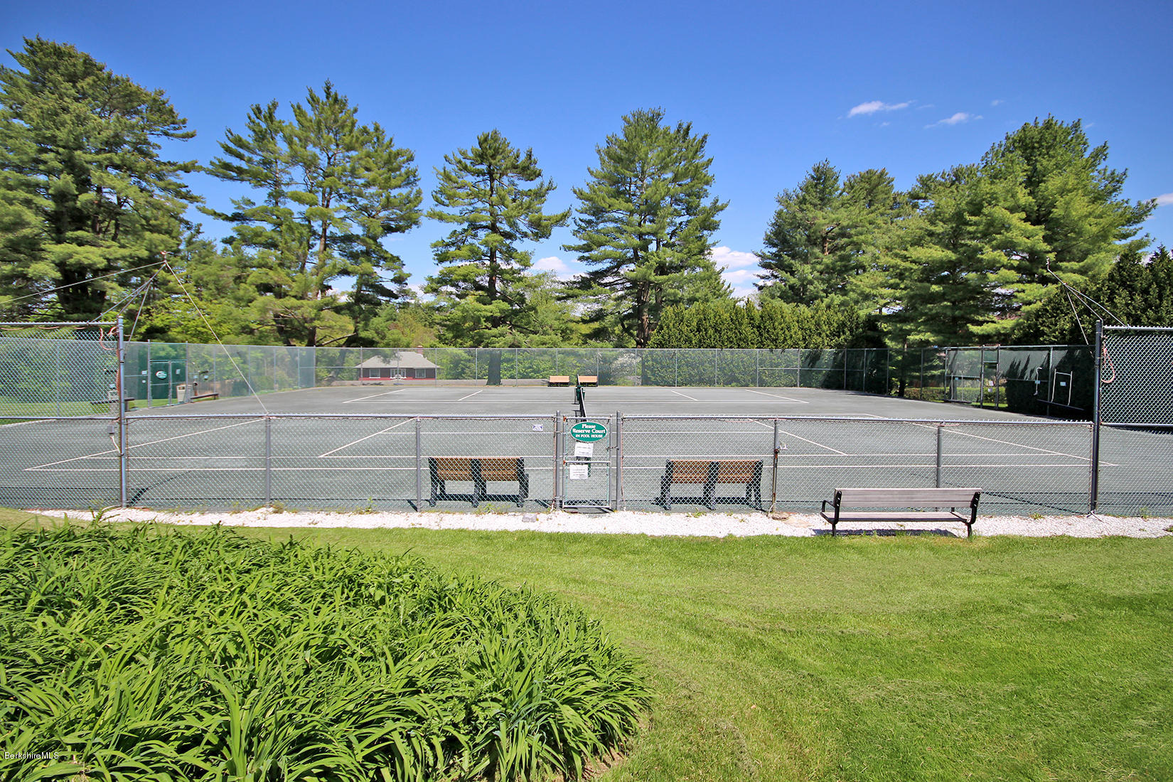 19 Hawthorne Road, Unit GH6 Stockbridge, MA 01262 - Photo 35 of 39 Tennis courts