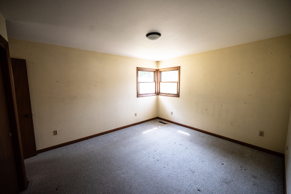 13 Church Street Erving, MA 01344 - Photo 9 of 29