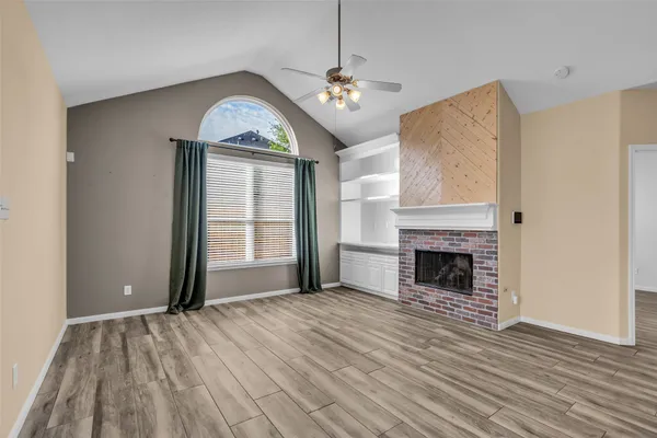 $2,395 | 8327 Terra Valley Lane, Tomball, TX 77375