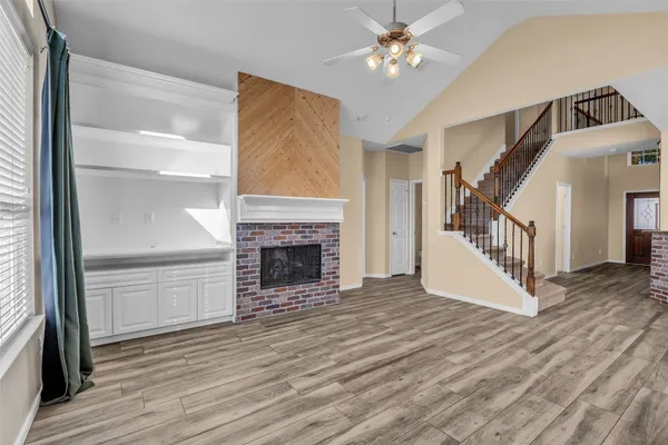 $2,300 | 8327 Terra Valley Lane, Tomball, TX 77375