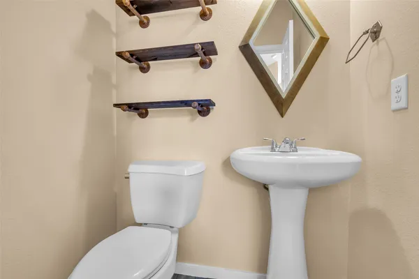 $2,395 | 8327 Terra Valley Lane, Tomball, TX 77375