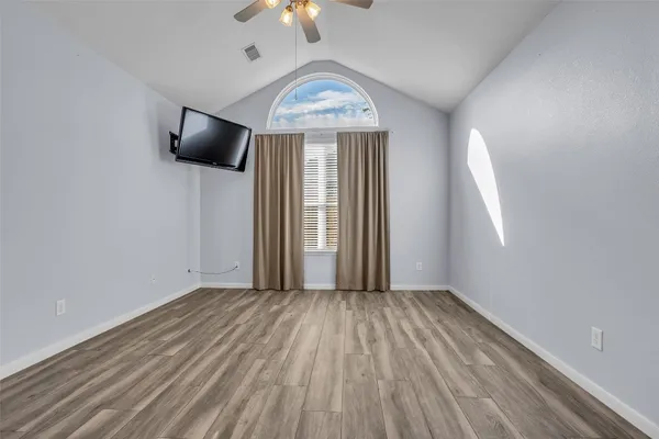 $2,300 | 8327 Terra Valley Lane, Tomball, TX 77375