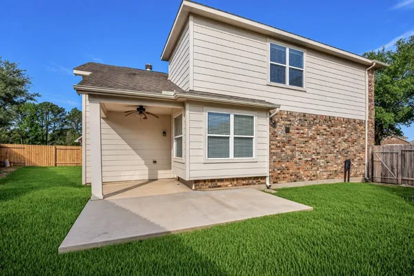$2,300 | 8327 Terra Valley Lane, Tomball, TX 77375