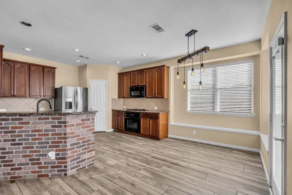 $2,300 | 8327 Terra Valley Lane, Tomball, TX 77375