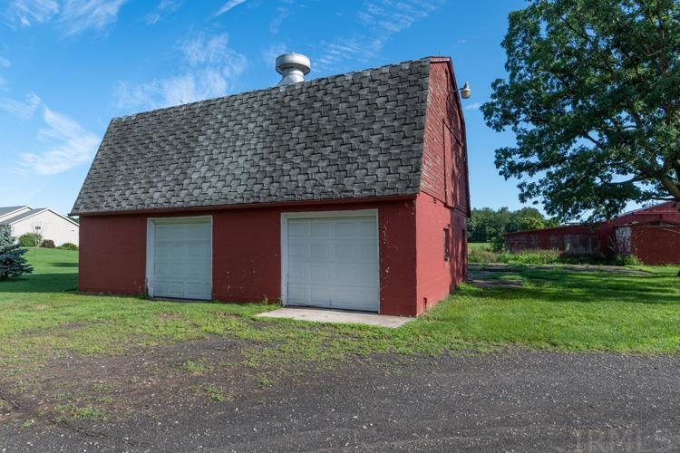 10491 Edison Road Osceola, IN 46561 - Photo 4 of 30 Gallery Image 4