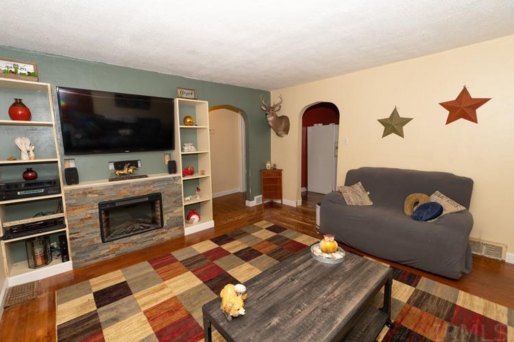 10491 Edison Road Osceola, IN 46561 - Photo 10 of 30 Gallery Image 10