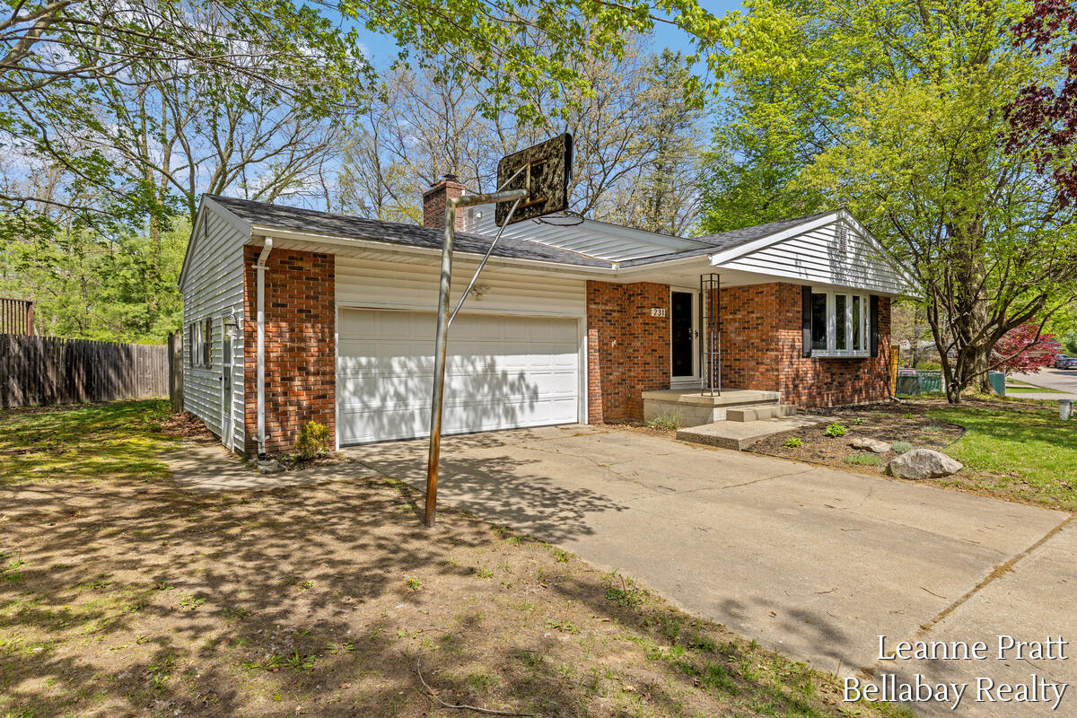 231 Eden Road Battle Creek, MI 49017 - Photo 2 of 30 231-Eden_005