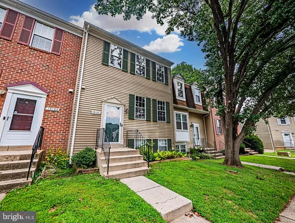 $425,000 | 19106 Cherry Bend Drive, Germantown, MD 20874