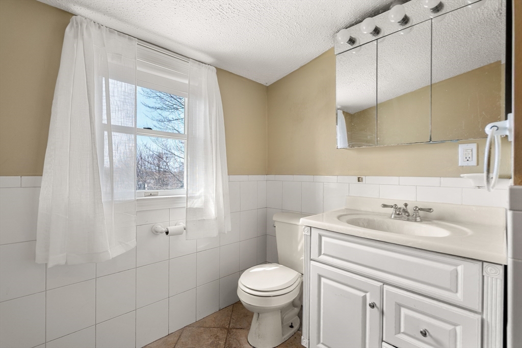 10 Lodge Road Nahant, MA 01908 - Photo 20 of 35