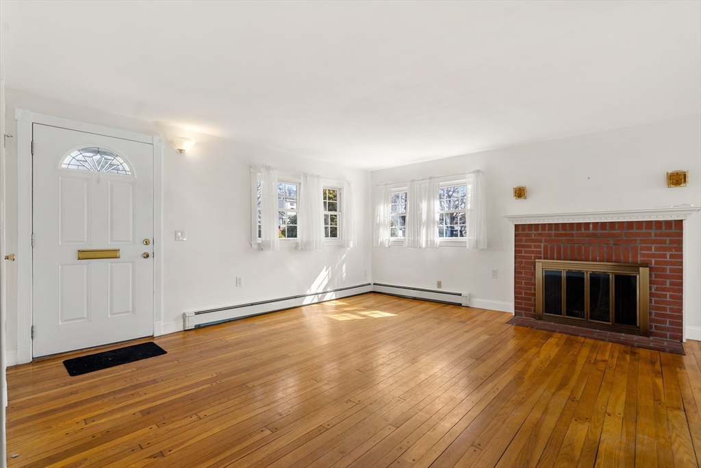 10 Lodge Road Nahant, MA 01908 - Photo 3 of 35