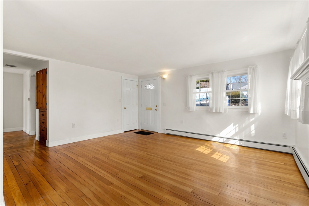 10 Lodge Road Nahant, MA 01908 - Photo 4 of 35