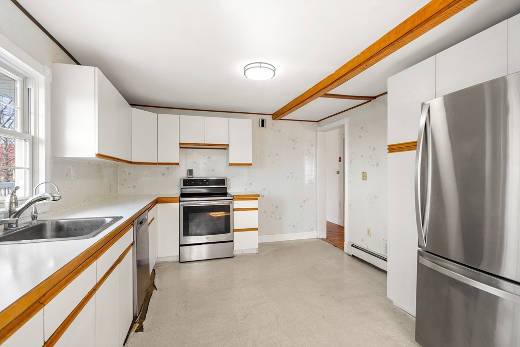 10 Lodge Road Nahant, MA 01908 - Photo 6 of 35