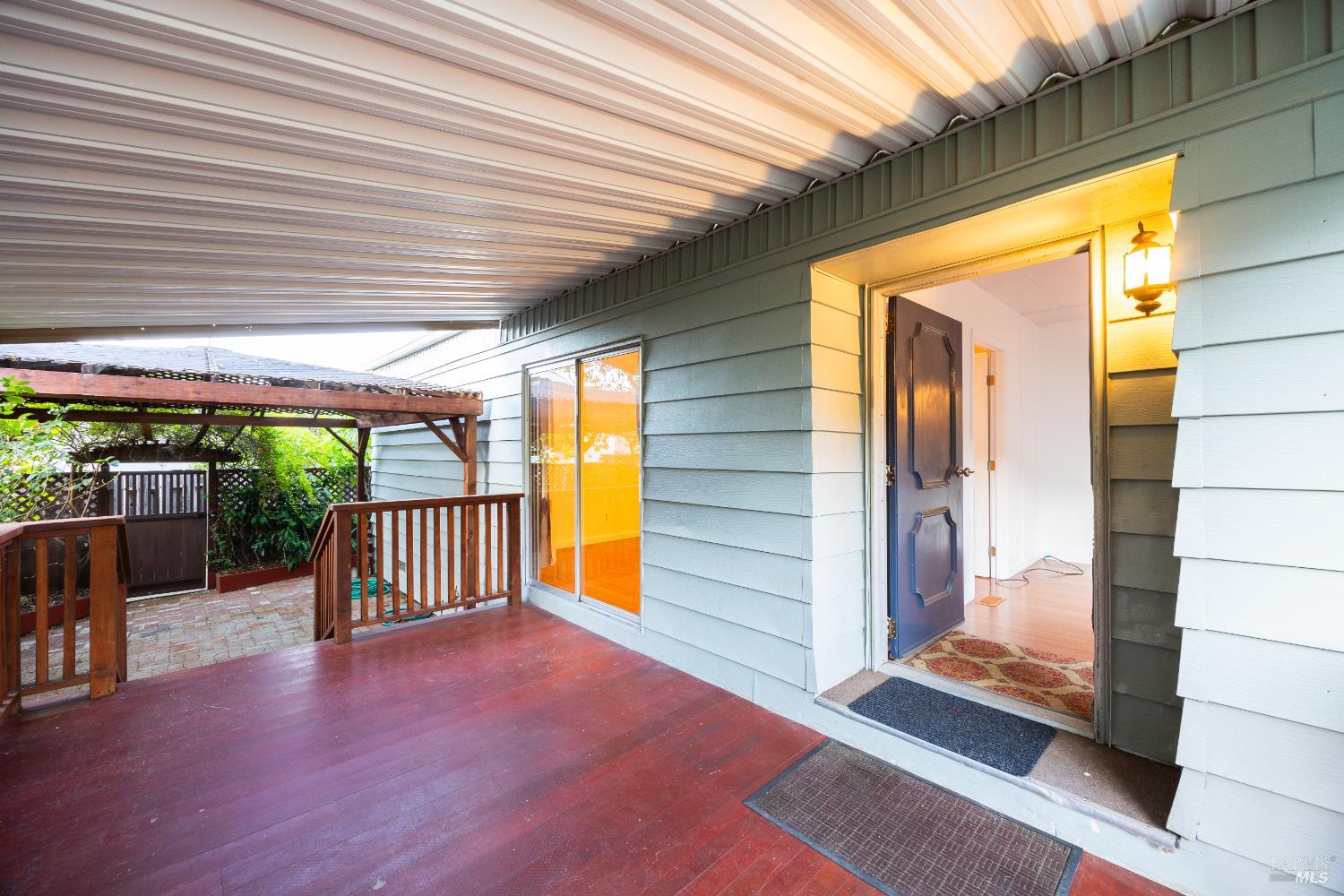 275 Carlsbad Court San Rafael, CA 94903 - Photo 7 of 32 a view of porch with furniture