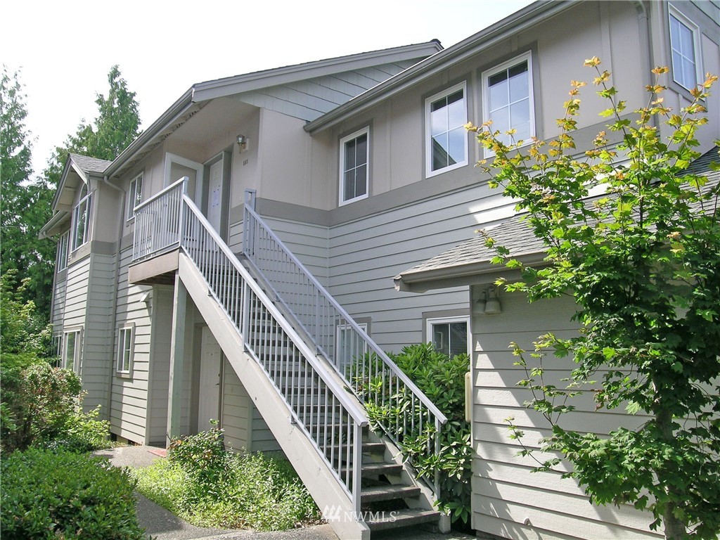 569 West Kellogg Road Bellingham, WA 98226 - Photo 1 of 15 Gallery Image 1