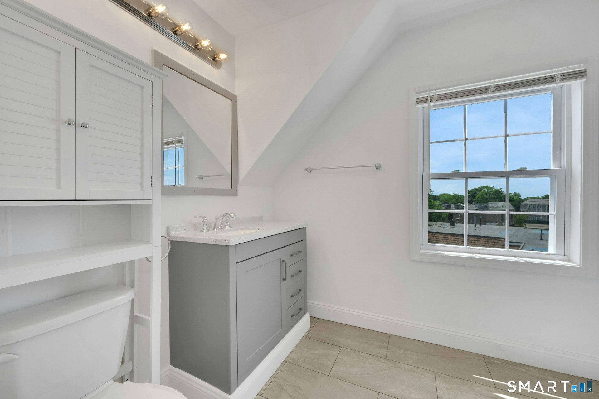 125 Tunxis Hill Road Fairfield, CT 06825 - Photo 16 of 20
