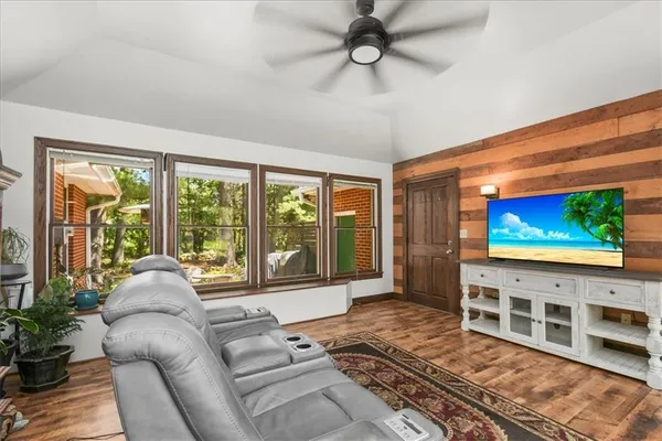 $379,900 | 601 Darrow Street, Warrensburg, MO 64093