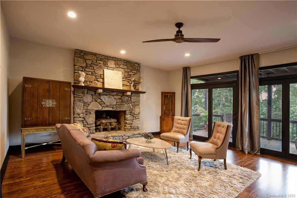 171 Dry Ridge Road Asheville, NC 28804 - Photo 14 of 33 Gallery Image 14