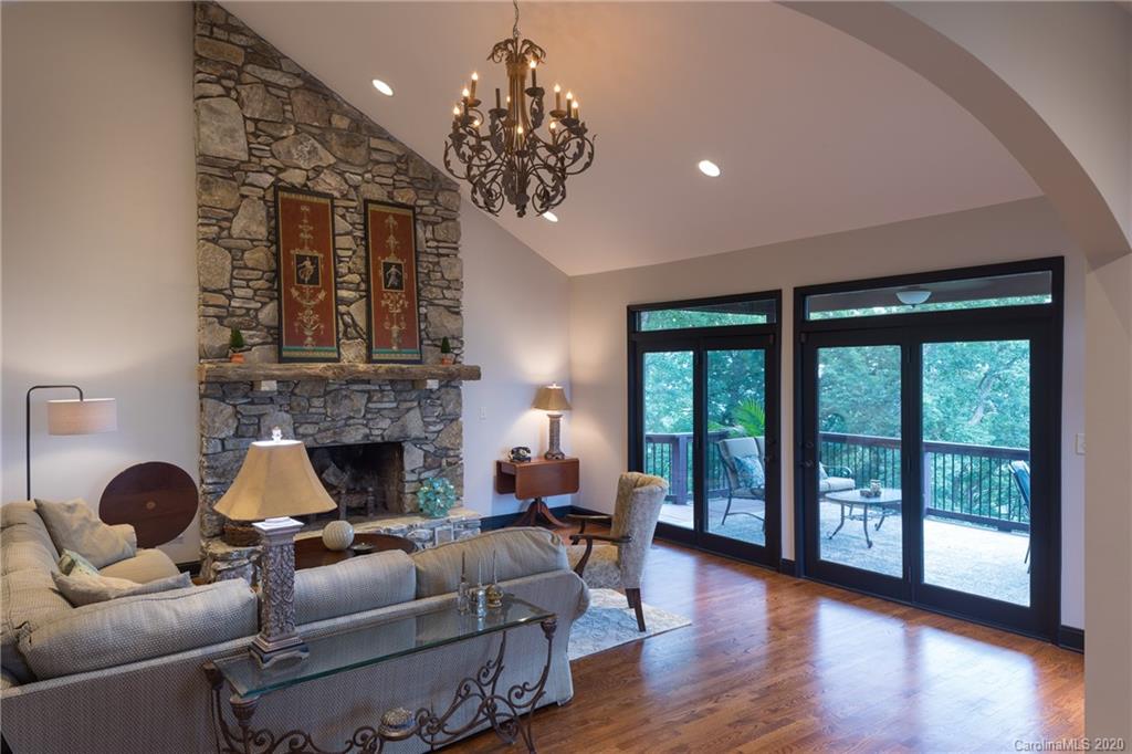 171 Dry Ridge Road Asheville, NC 28804 - Photo 18 of 33 Gallery Image 18