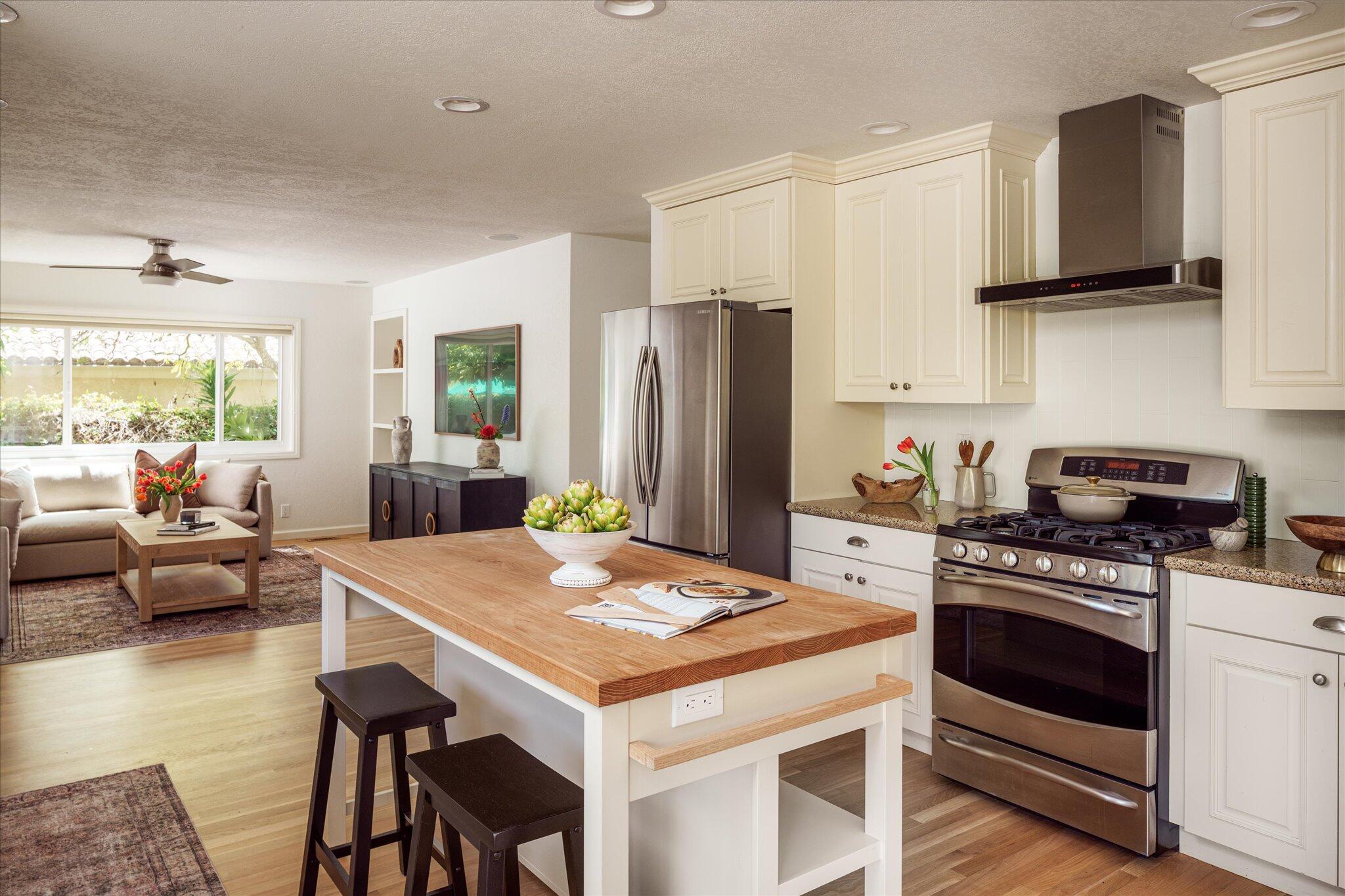 422 Alan Road Santa Barbara, CA 93109 - Photo 14 of 38 Kitchen