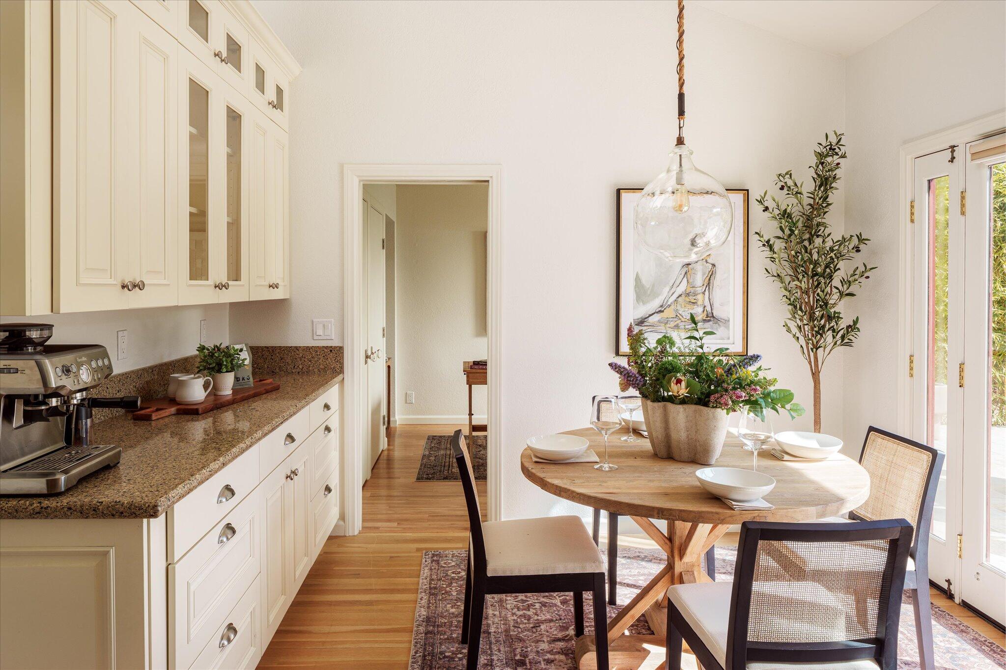 422 Alan Road Santa Barbara, CA 93109 - Photo 15 of 38 Built-in storage