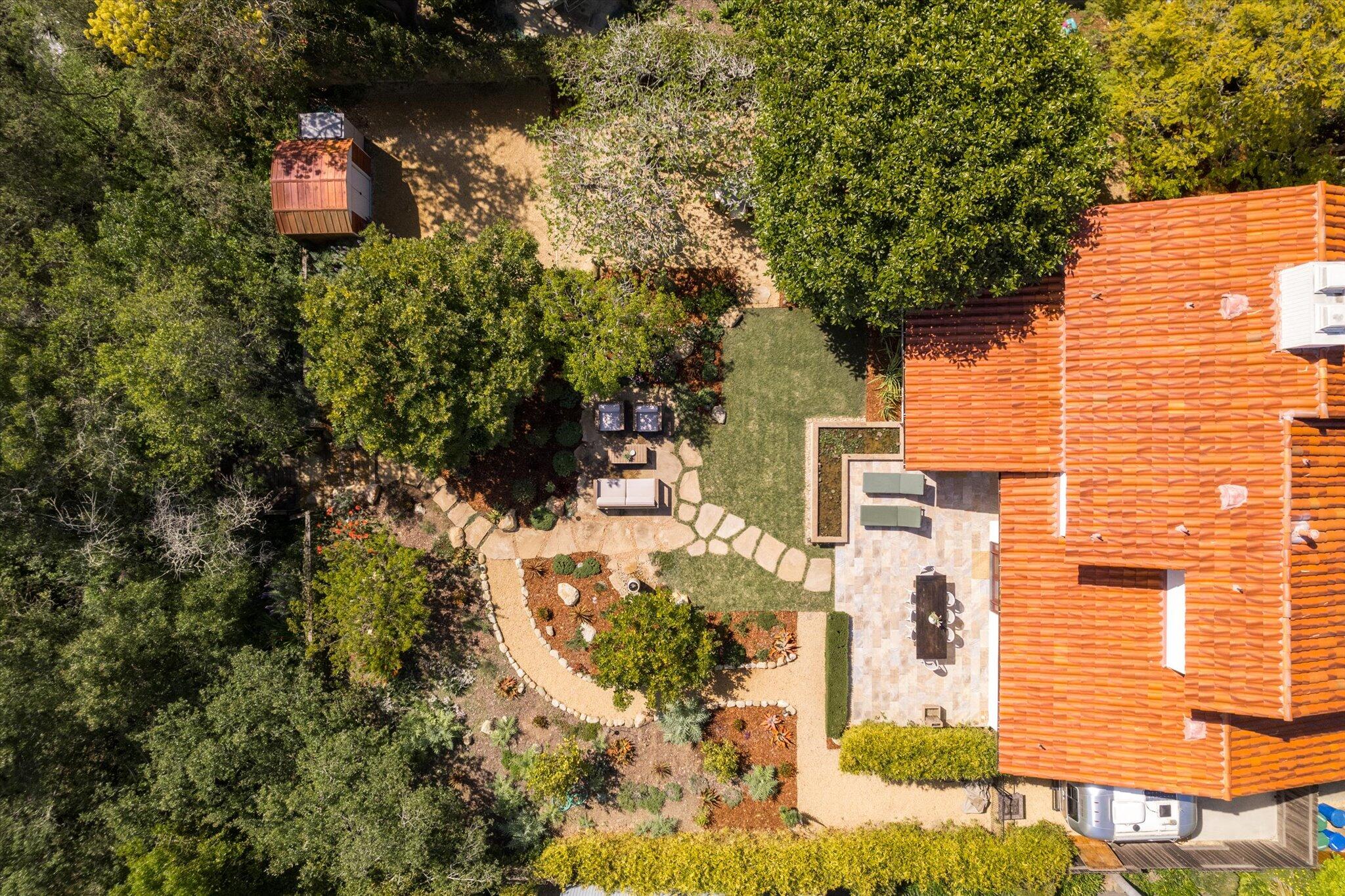 422 Alan Road Santa Barbara, CA 93109 - Photo 37 of 38 Overhead shot