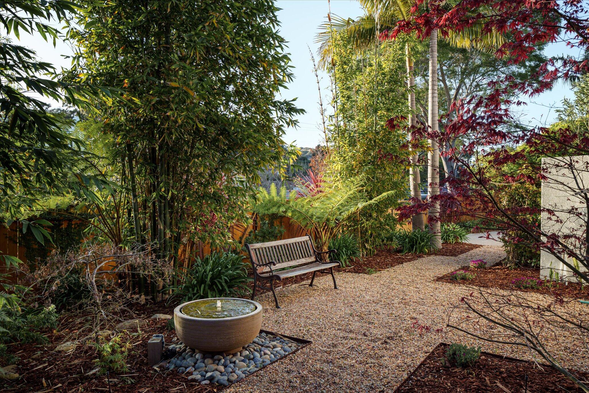 422 Alan Road Santa Barbara, CA 93109 - Photo 6 of 38 Inviting seating areas