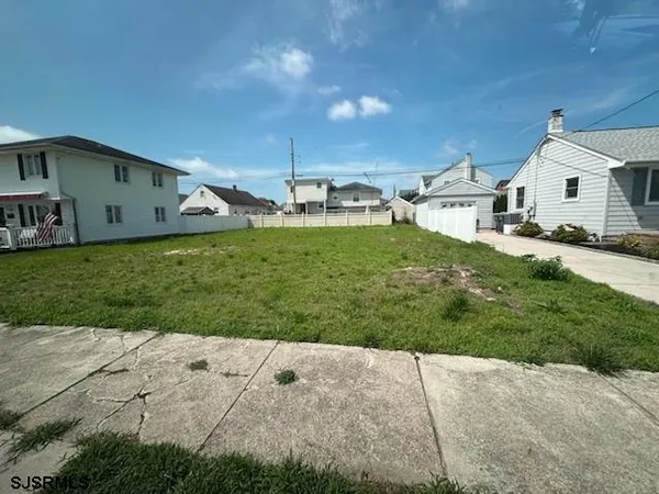 $999,000 | 312 North Gladstone Avenue, Margate City, NJ 08402