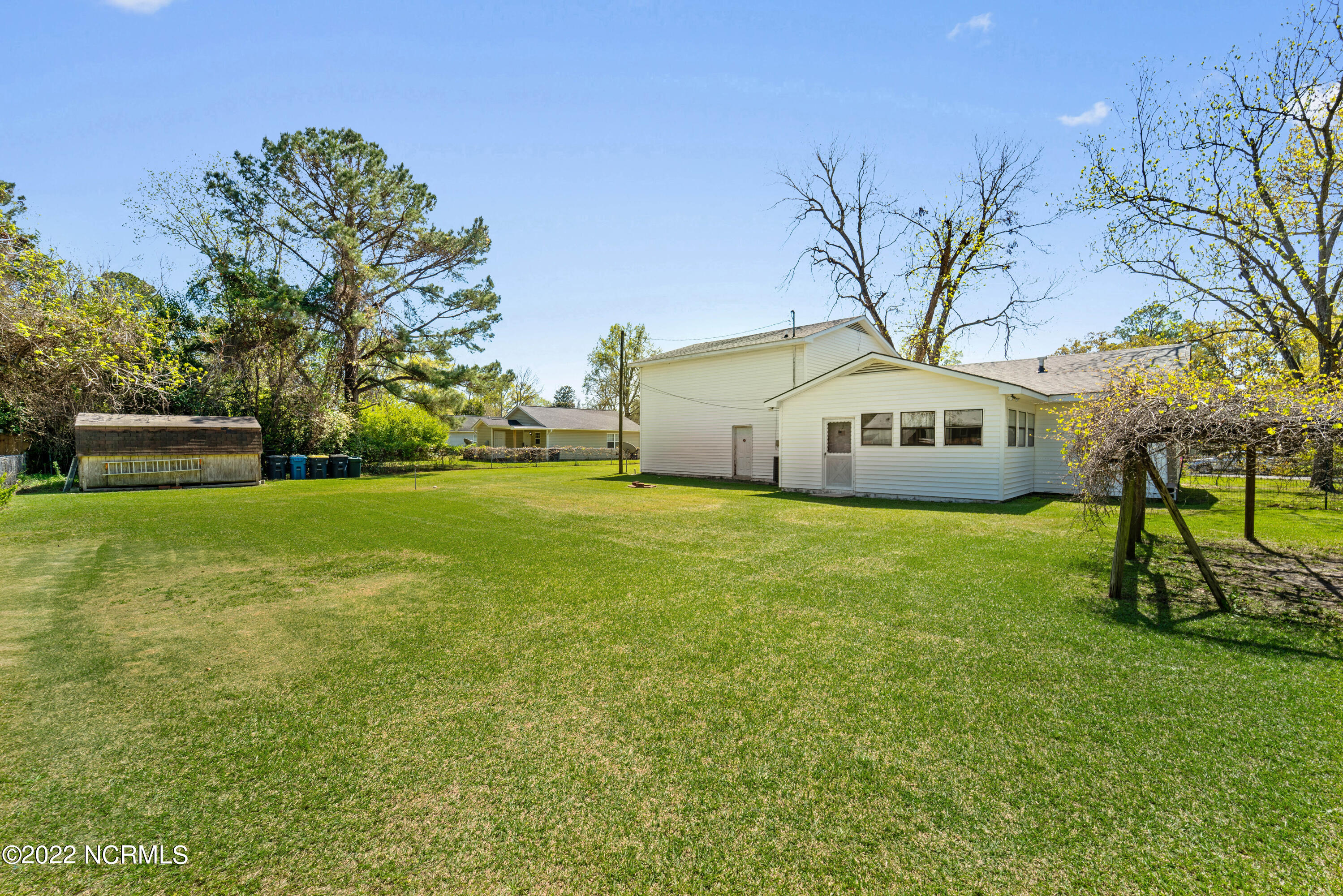 206 Roosevelt Road Jacksonville, NC 28540 - Photo 11 of 30 DSC05142
