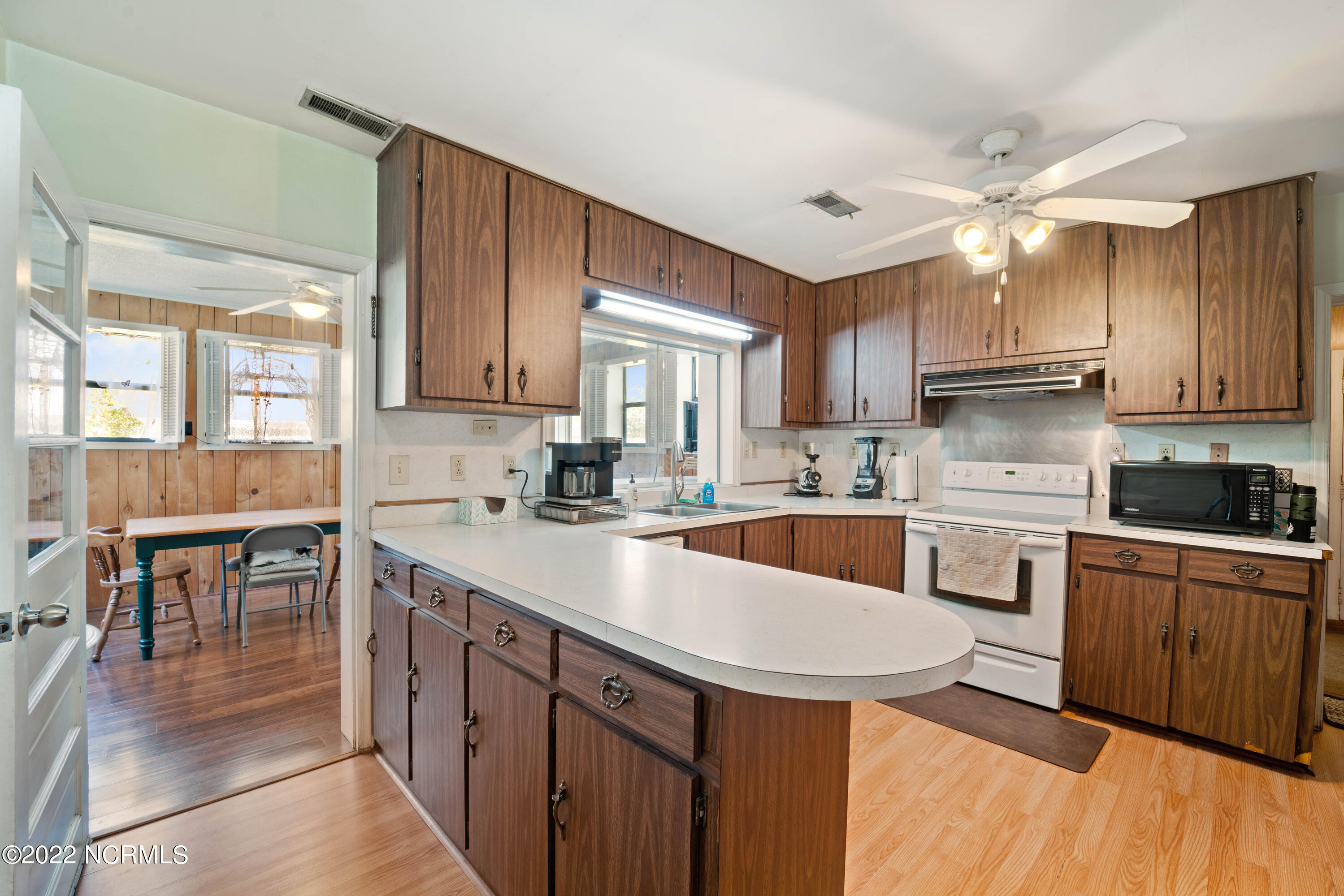 206 Roosevelt Road Jacksonville, NC 28540 - Photo 17 of 30 DSC05206